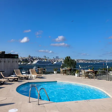 Hotell Orka Royal & 4*