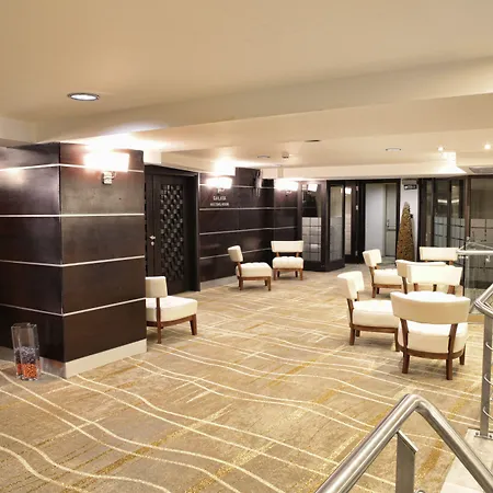 Hotell Orka Royal & 4*