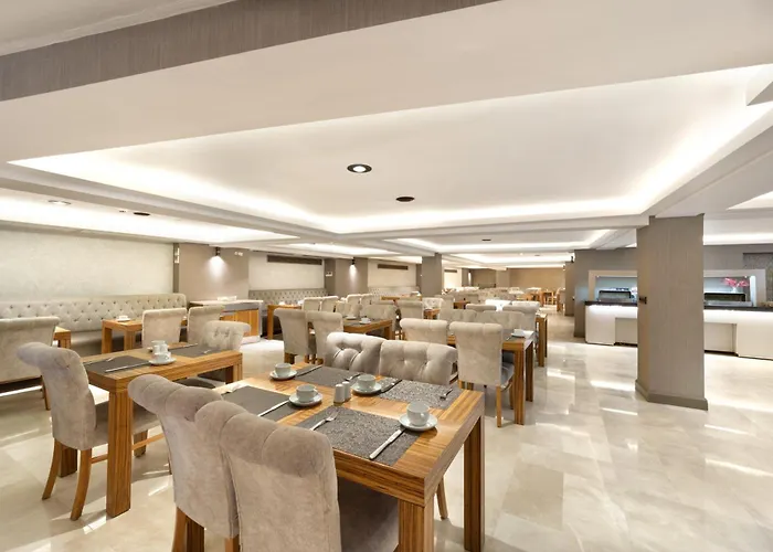 Orka Royal & Отель 4*