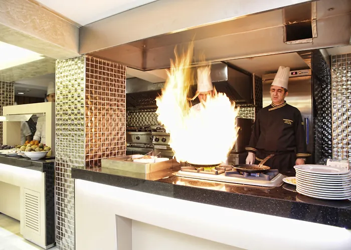 Orka Royal & Отель 4*