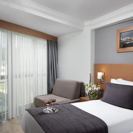 Orka Royal & Hotel