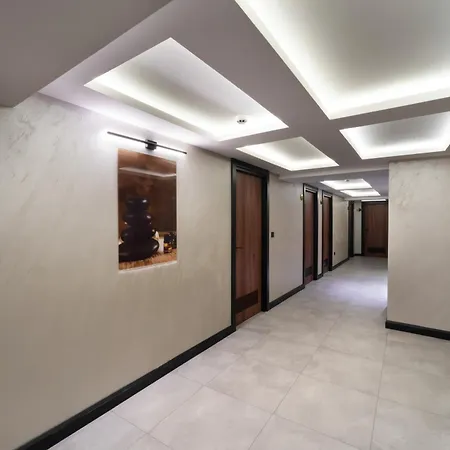 Orka Royal & Hotel