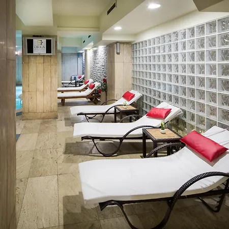 Orka Royal & Hotel
