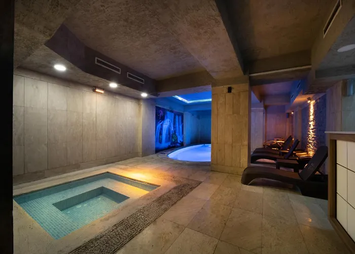 Hotel Orka Royal & 4*