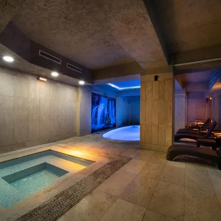 Szálloda Orka Royal & 4*