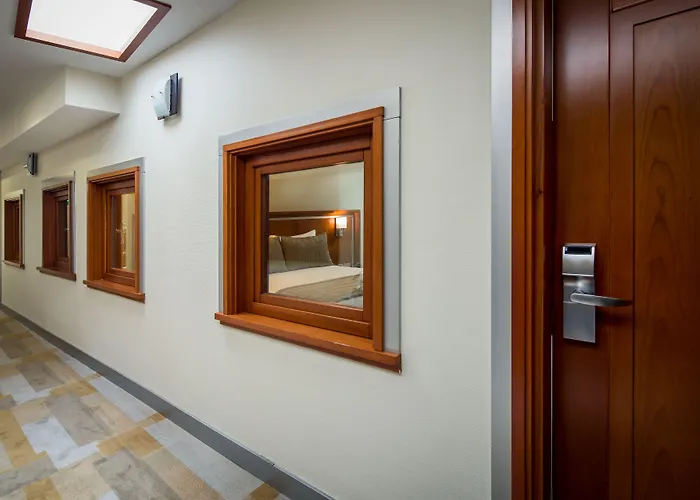 Hotel Orka Royal & 4*